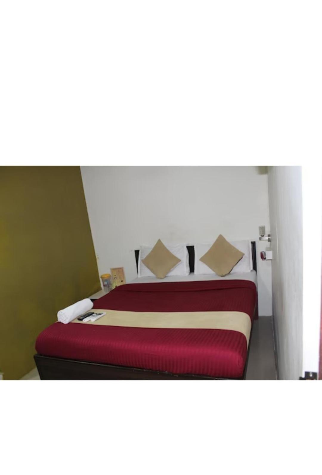 Hotel Saffron Inn Mumbai Exterior photo