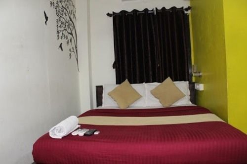 Hotel Saffron Inn Mumbai Exterior photo